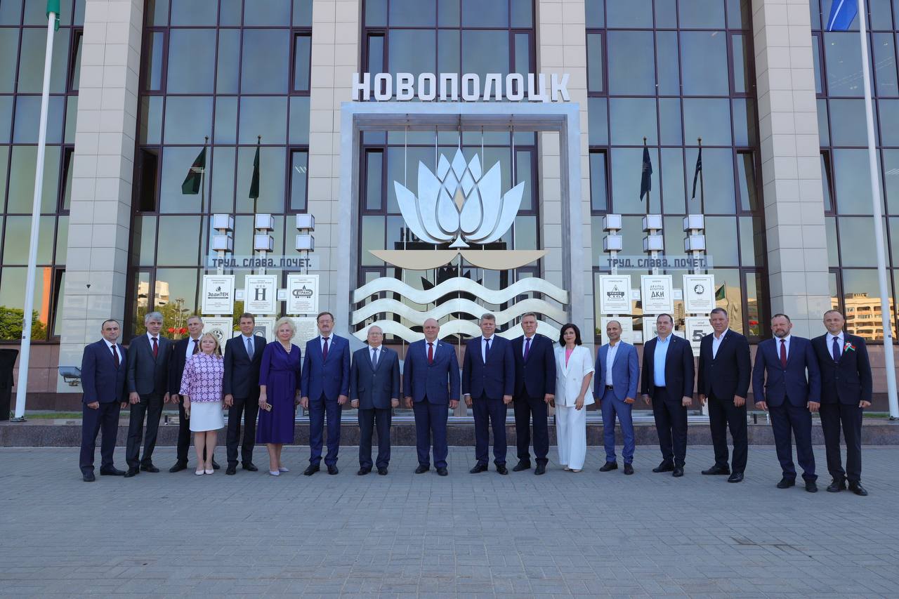 nov_3_Доска_Пчета_Витебские_вести.jpg